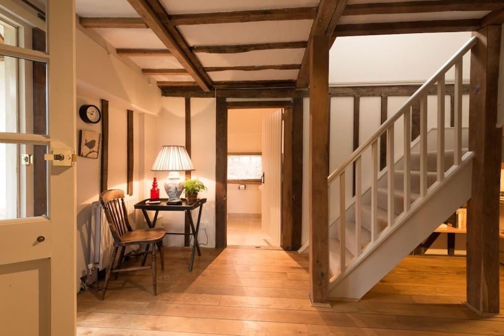 Navigation Cottage On The Historic Sea Lock Overlooking The Nature Reserve Maldon Dış mekan fotoğraf